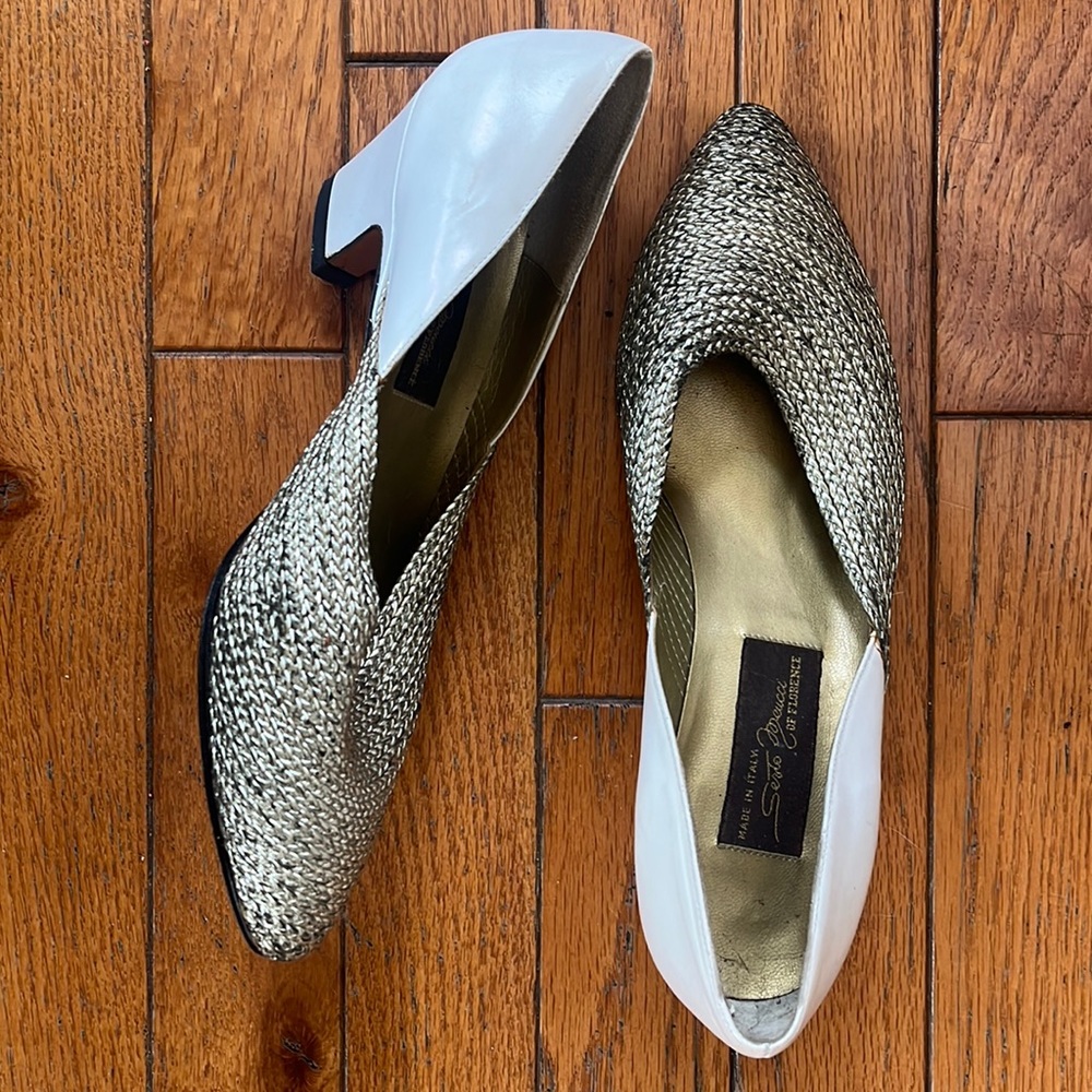 Vintage White and Gold Sesto Meucci Pumps.